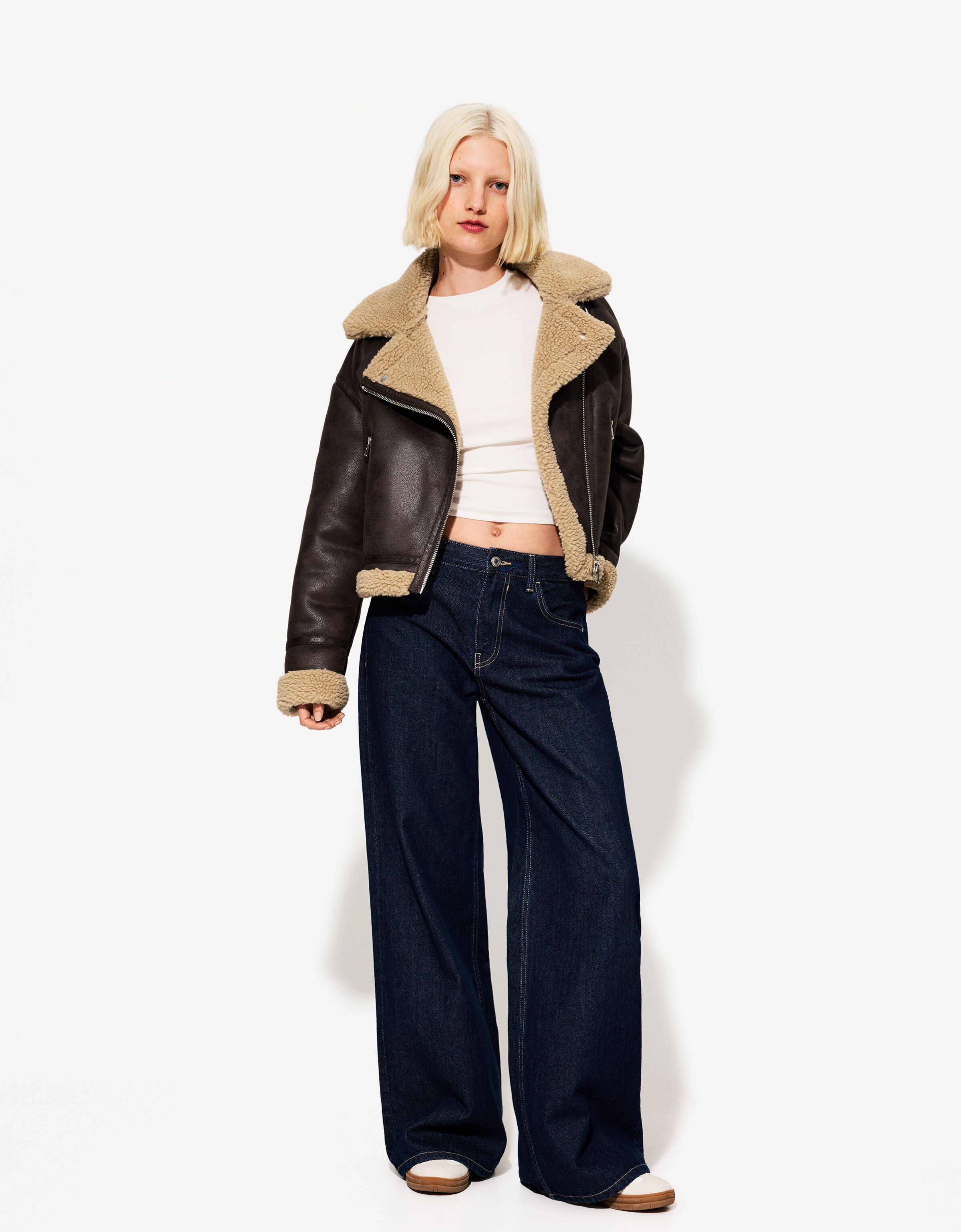 ژاکت بایکر خز مصنوعی برند Bershka 451197341