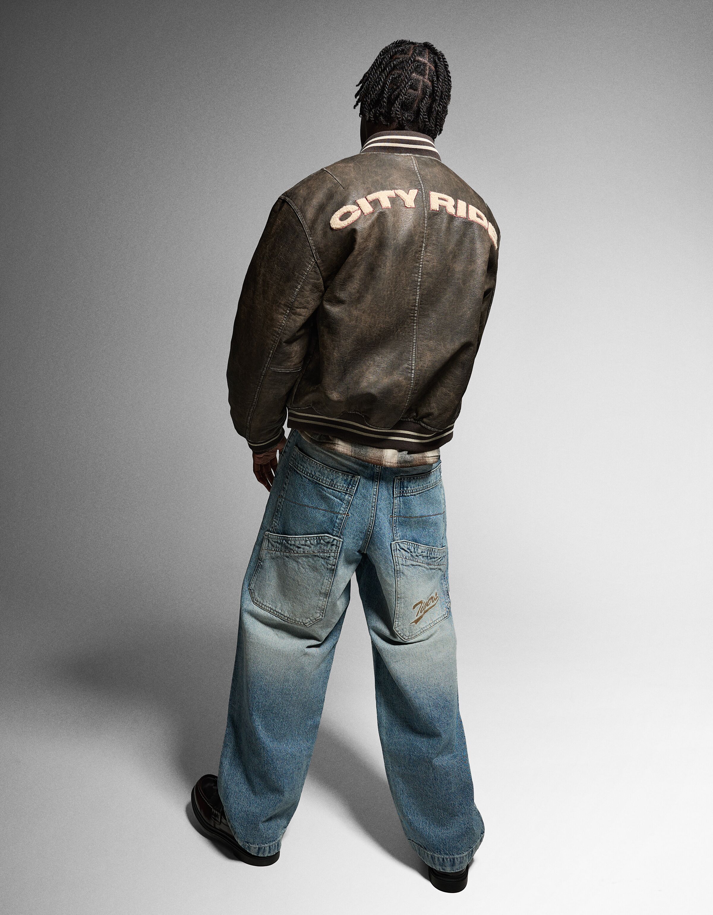 کت jacket بمب افکن چرم مصنوعی برند Bershka 865056943