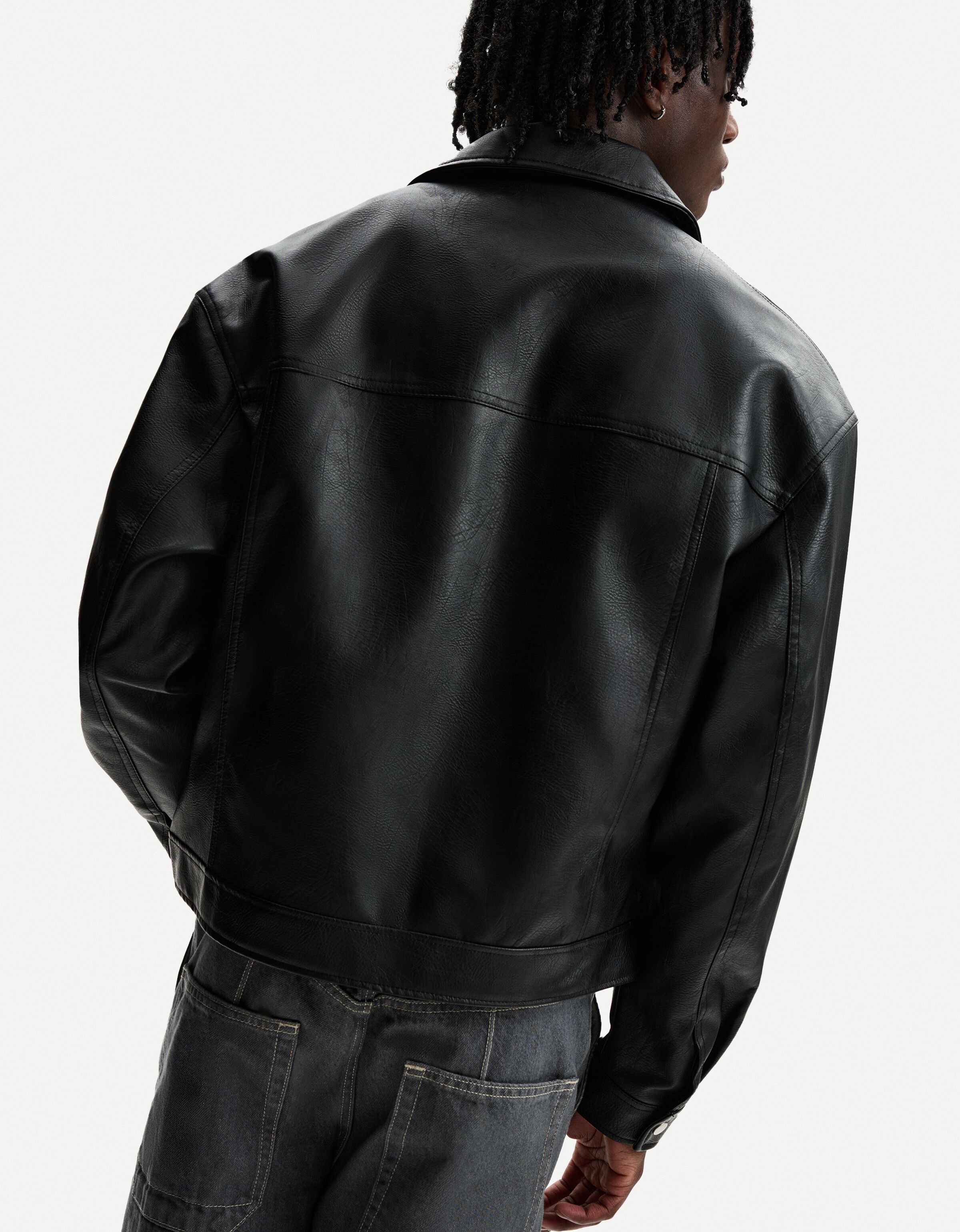 جاکت با جلوه چرم برند Bershka