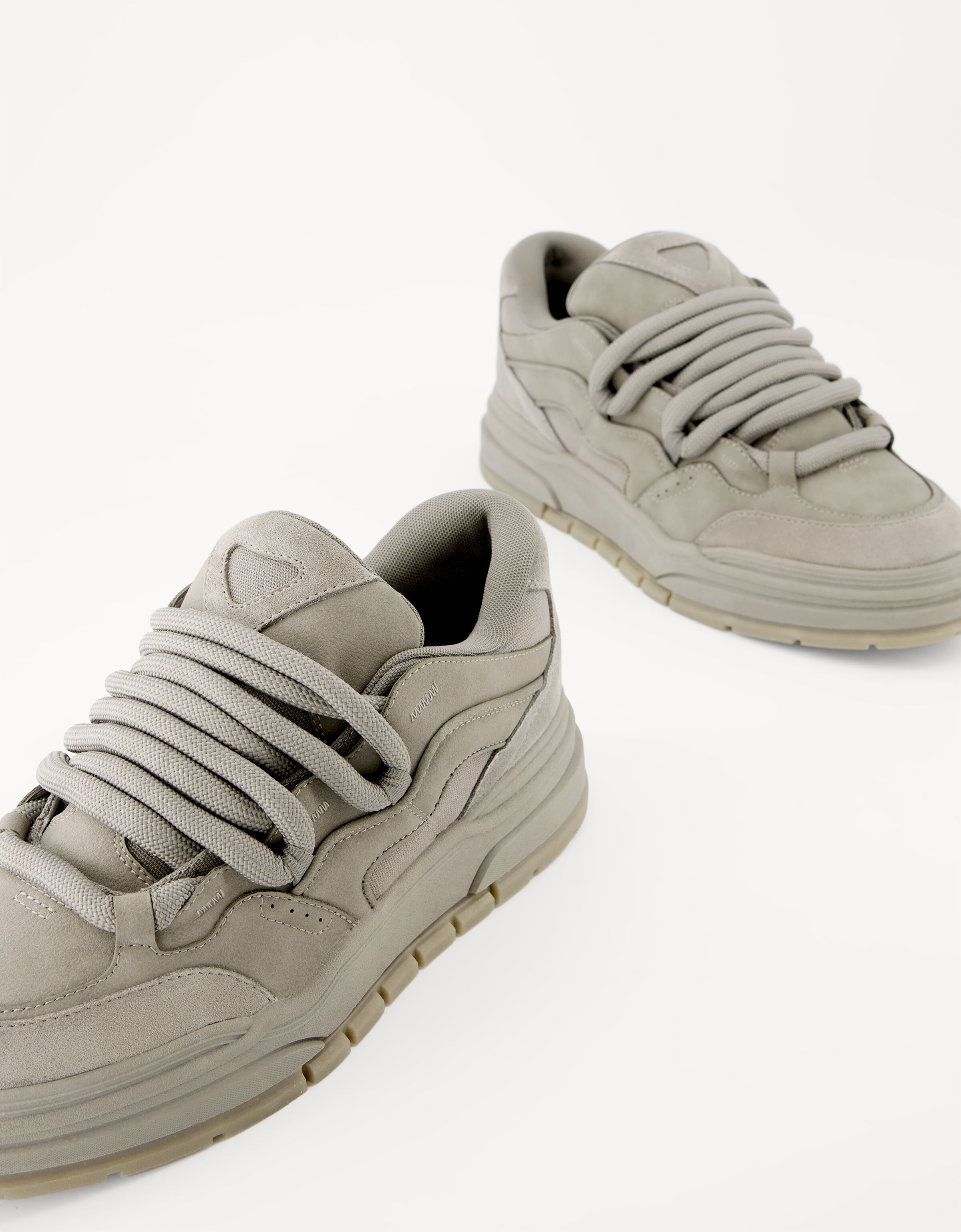 کفش اسکیت chunky برند Bershka 399204792