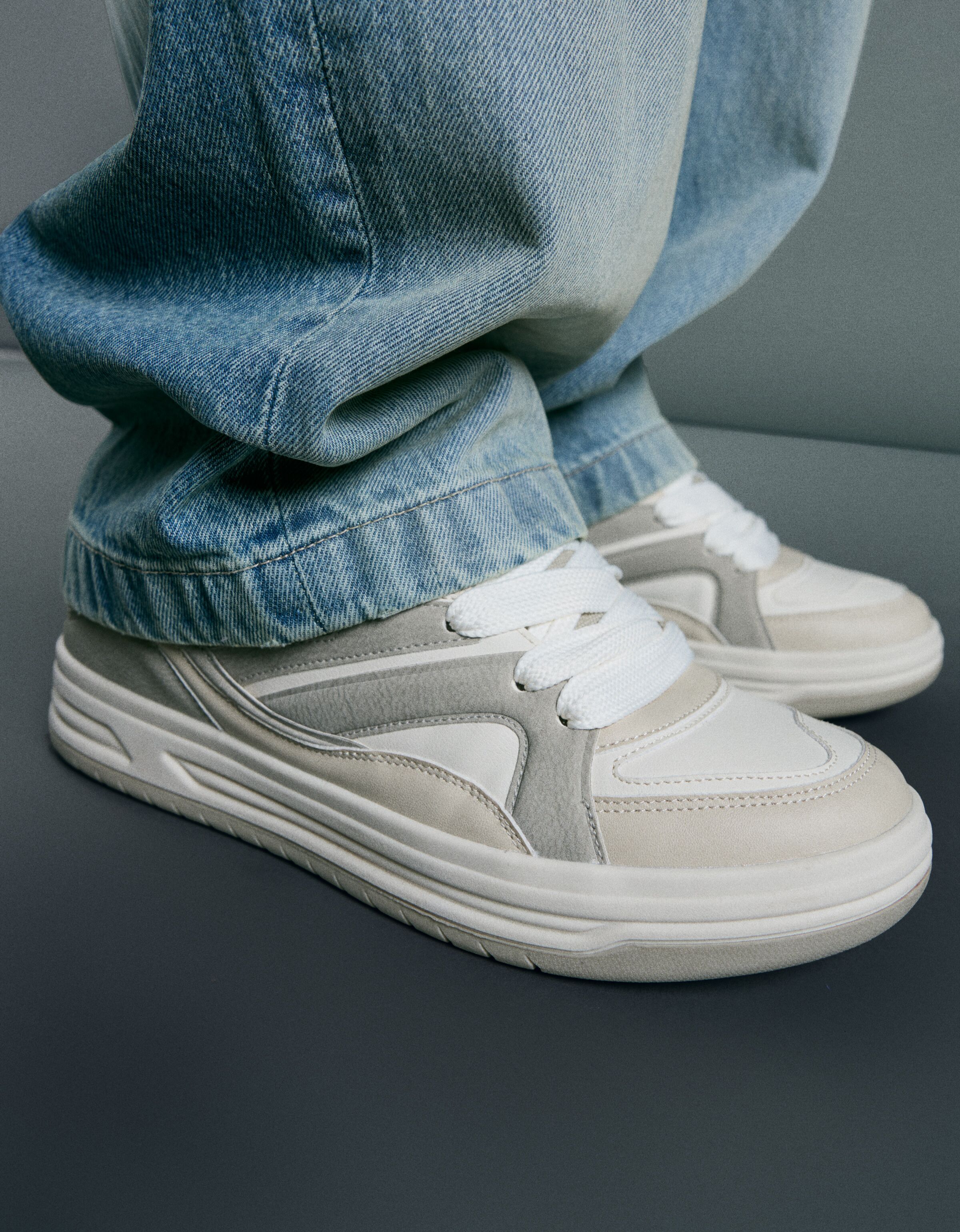 کفش‌ اسکیت کنتراست برند Bershka 769861366