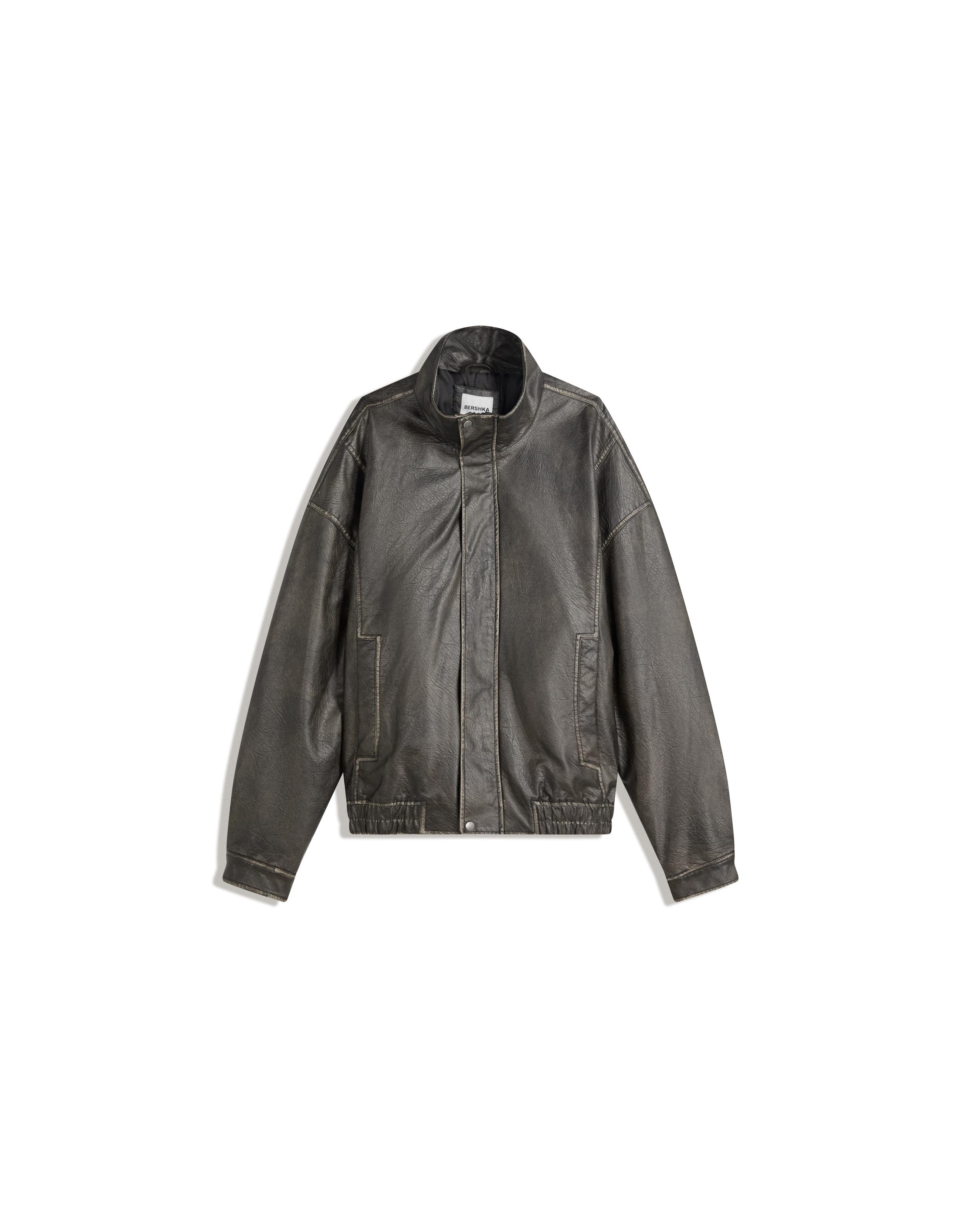 کتانی چرم برند Bershka 1673256113