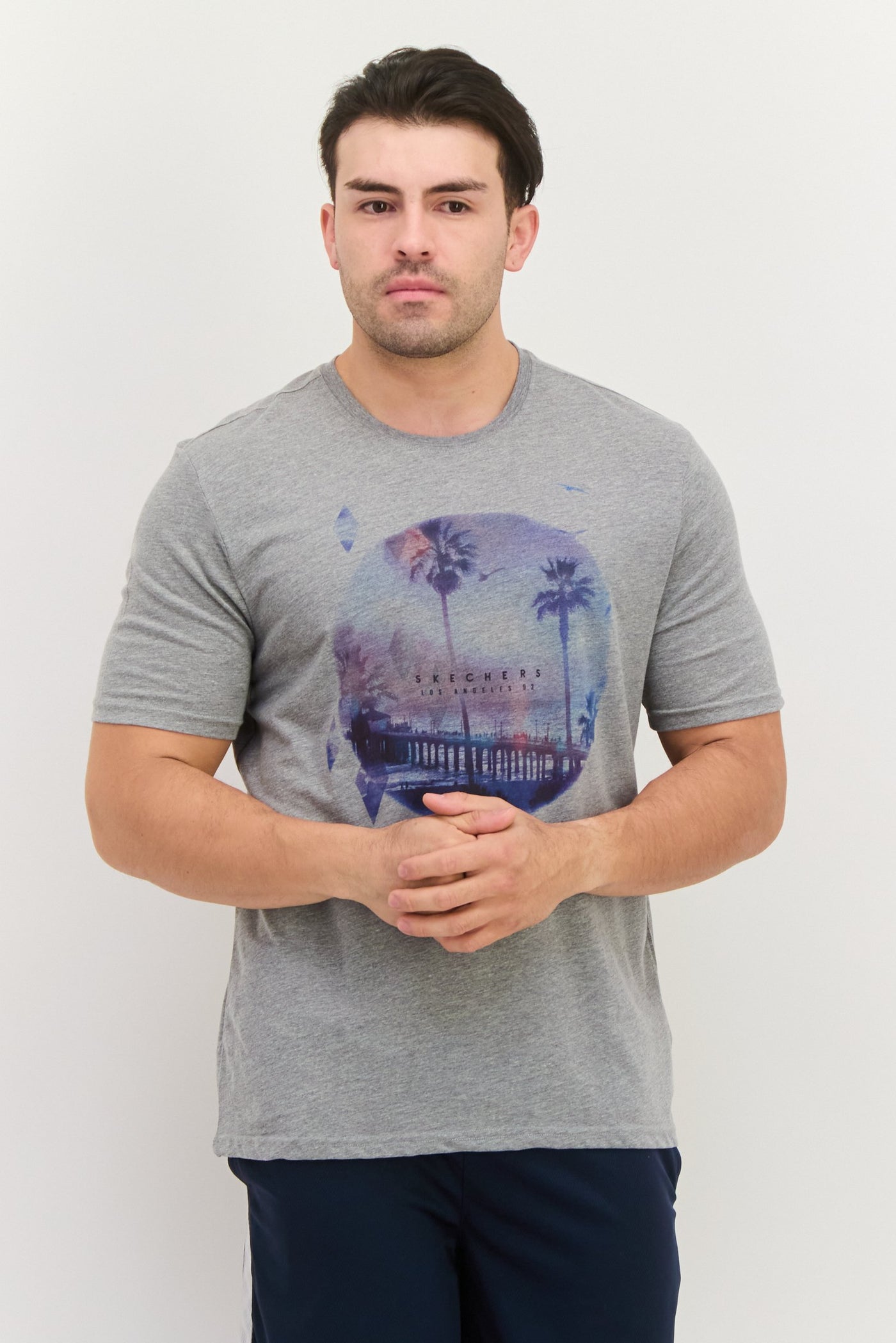 تی‌شرت ورزشی مردانه مناسب فضای باز، خاکستری برند skechers