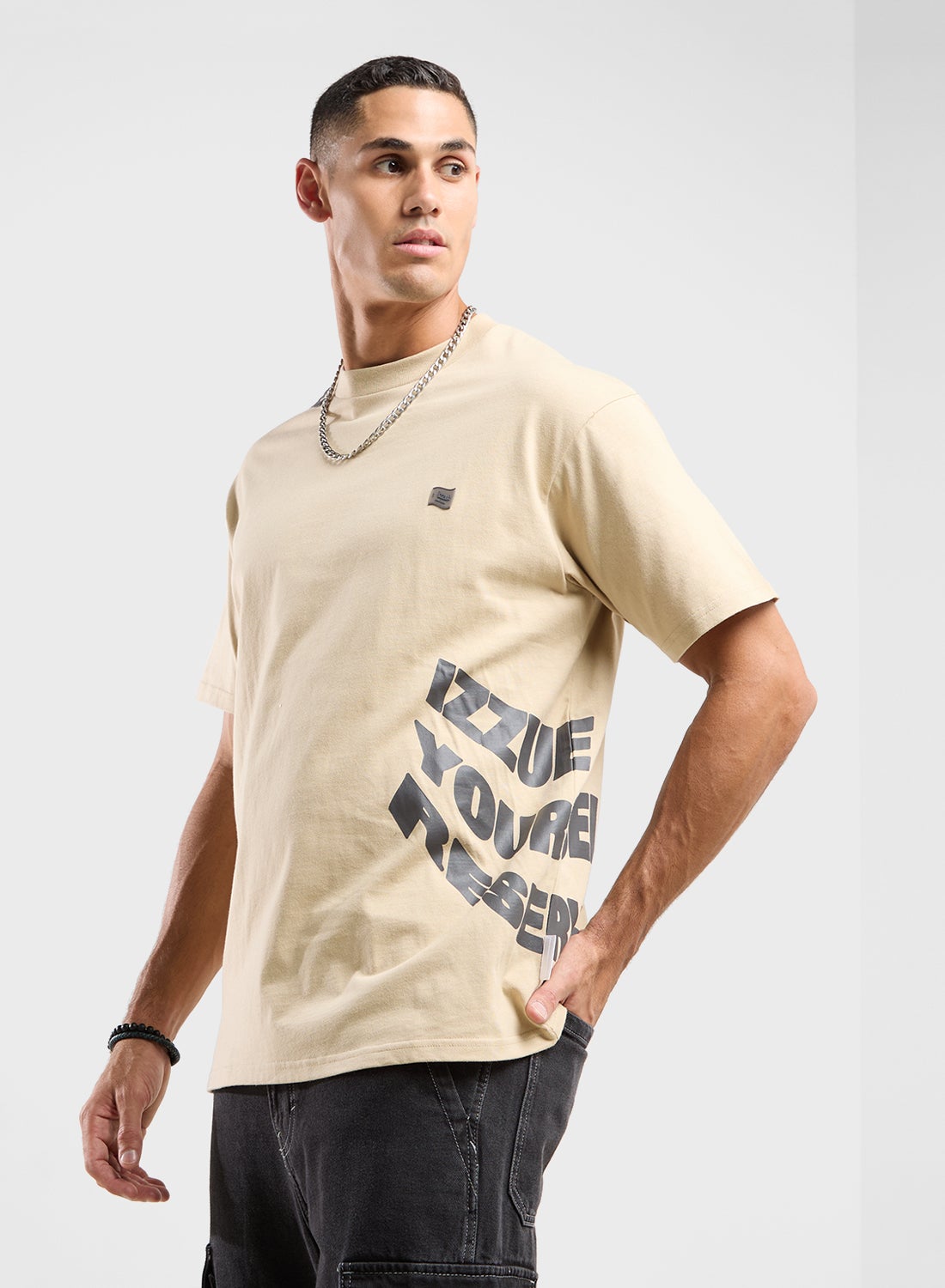 تی‌شرت چاپ پاف برند izzue