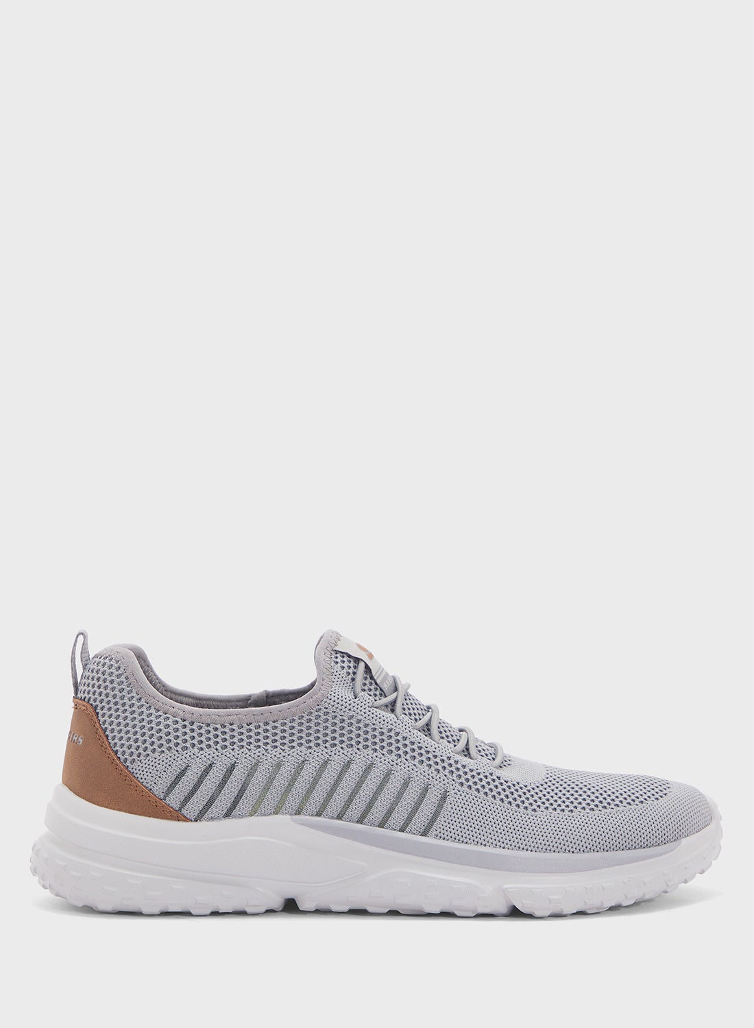 سولوانو برند skechers