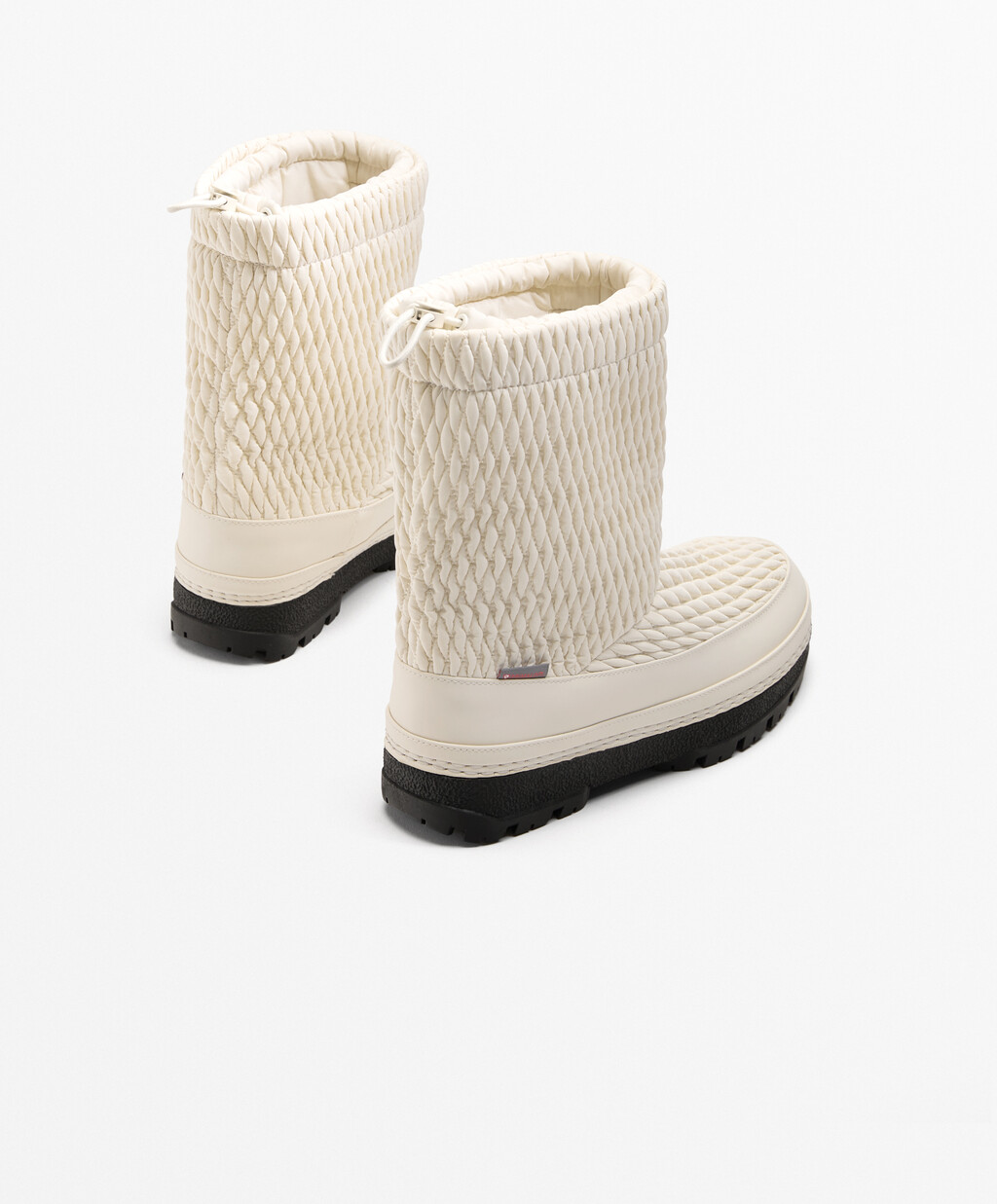 Associate-SKI Primalft® Yuterproof از BOT برند oysho 1258202923