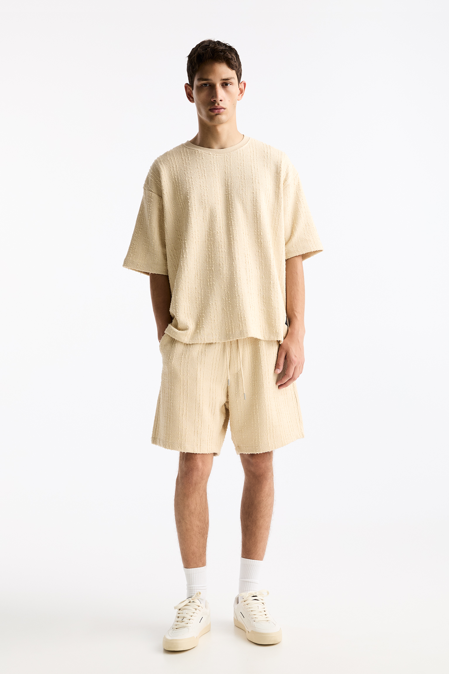 شلوارک برمودا جگر از پارچه گوفری برند PullAndBear