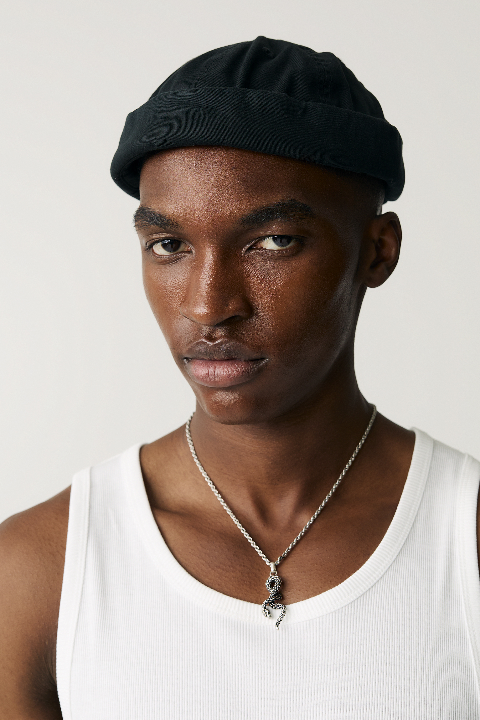 کلاه بافتنی برند PullAndBear 379592252