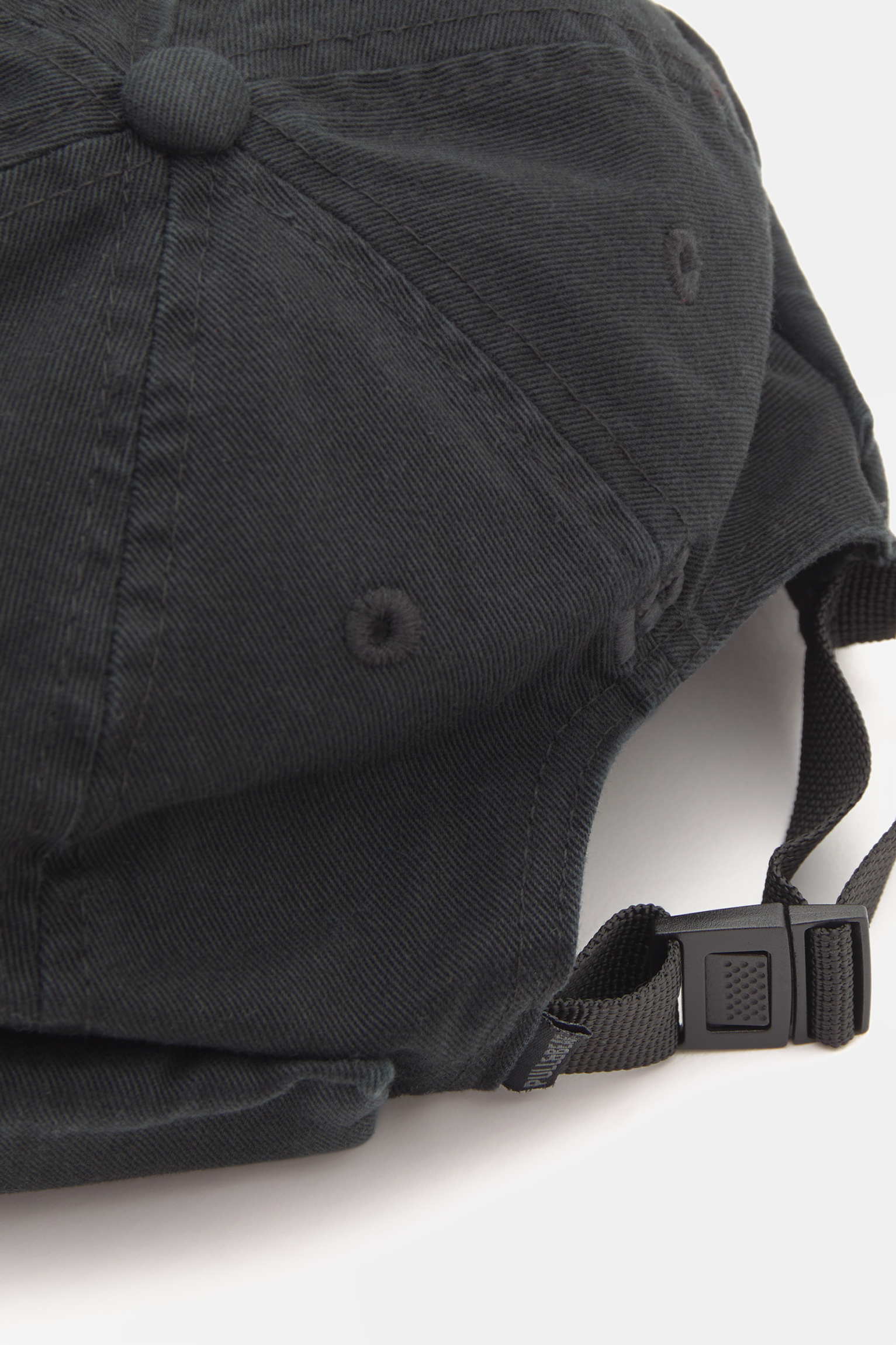 کلاه بافتنی برند PullAndBear 379592254