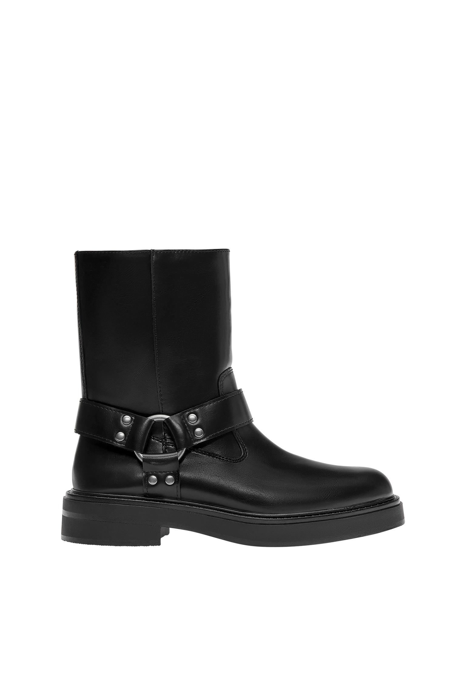 ربات موتور سوار برند PullAndBear