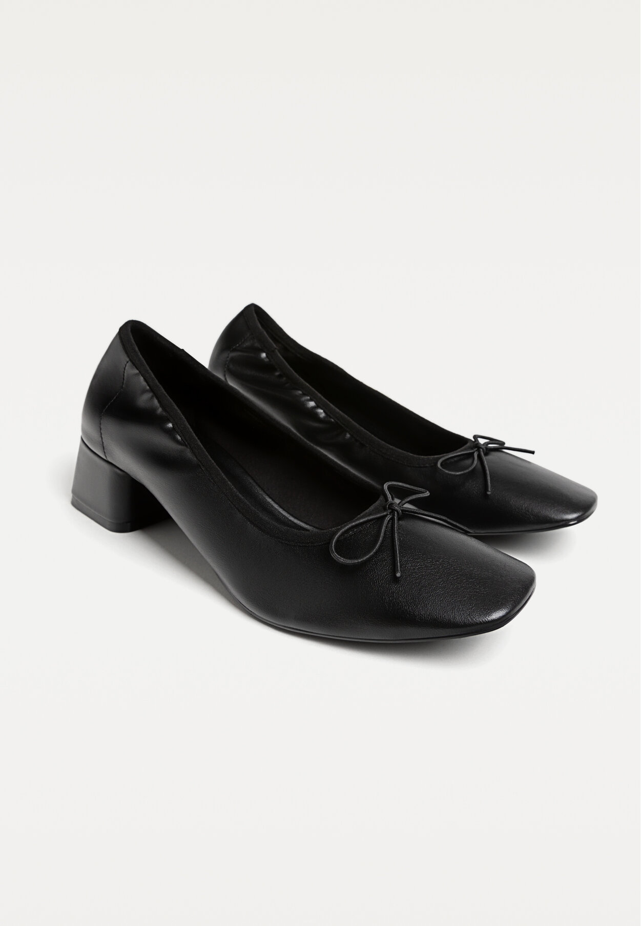 بابت نرم با پاشنه برند Stradivarius