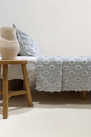 پتو دو نفره با حاشیه دار و رنگ خاکستری Sitra به ابعاد 230x250 و شامل 2 بالش به ابعاد 50x70 مدل 5033 برند koza home 5295192