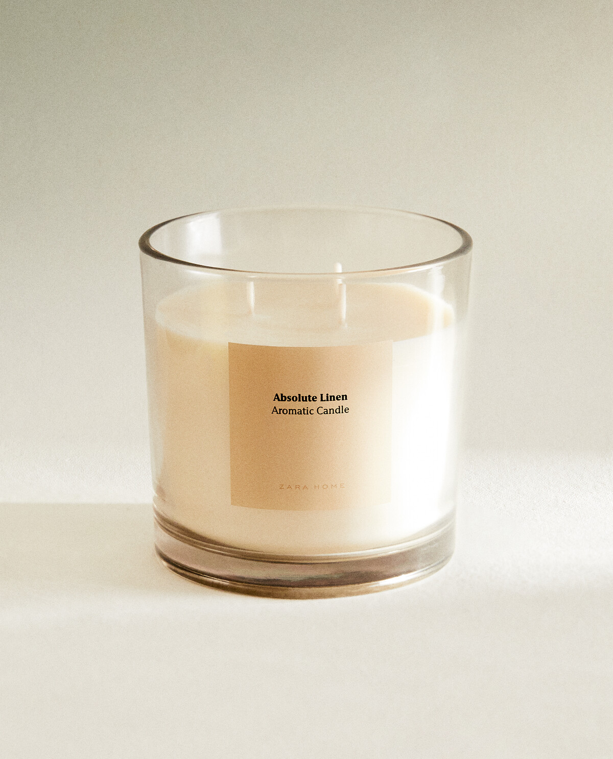 شمع معطر لینن ابسولوت (620 گرم) برند ZaraHome 9796114