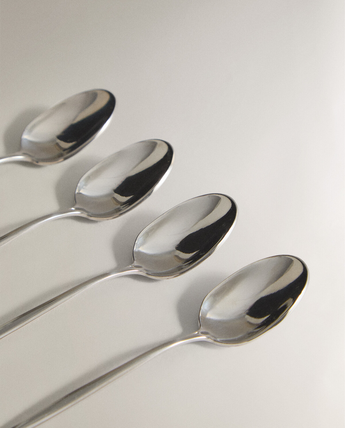 بسته قاشق‌های قهوه با دسته‌های نازک (بسته ۴ عددی) برند ZaraHome 1318643820