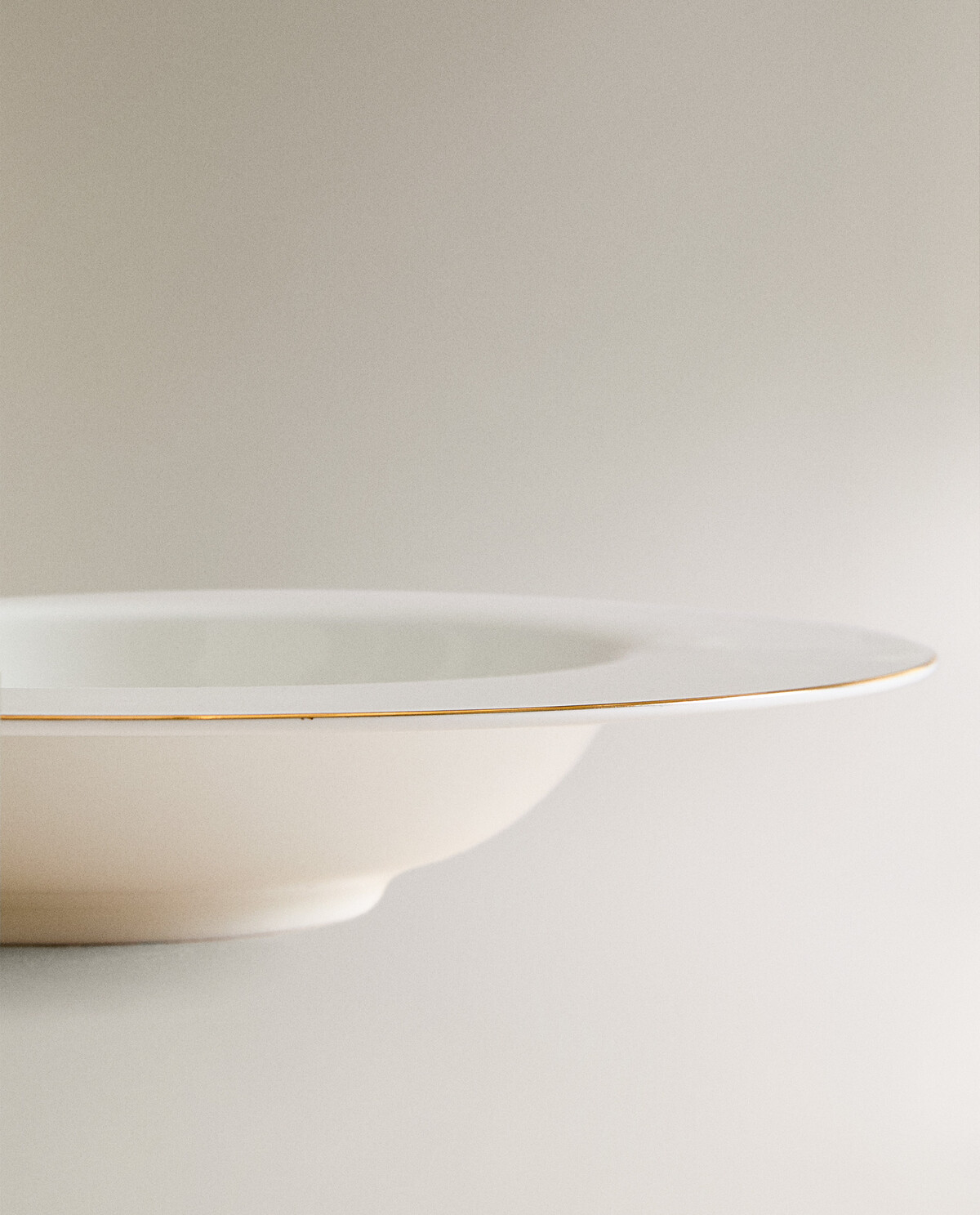 ظرف سوپ چینی با لبه دار برند ZaraHome 1267068966