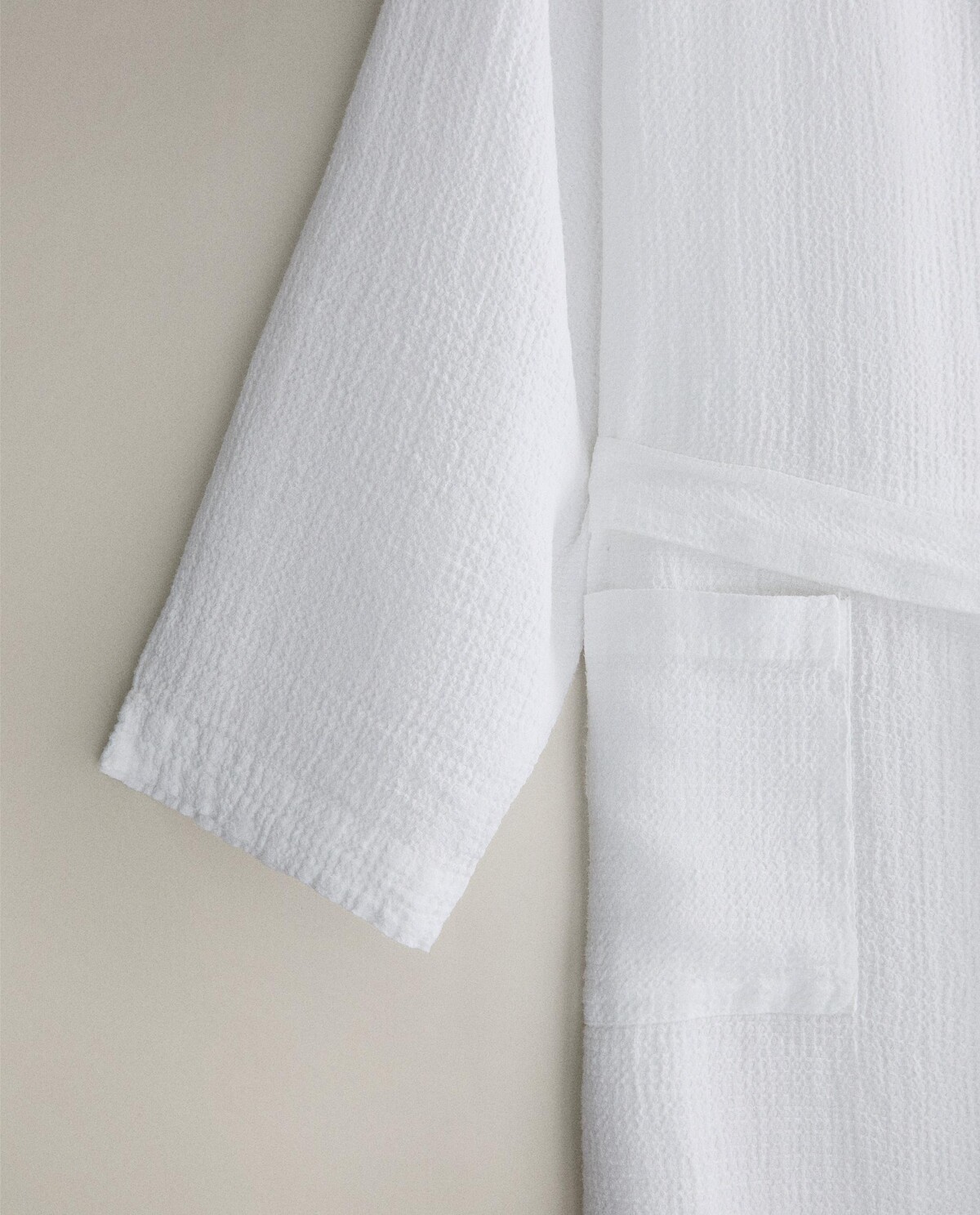 گاون خواب بافت وافل لینن برند ZaraHome 1744109389