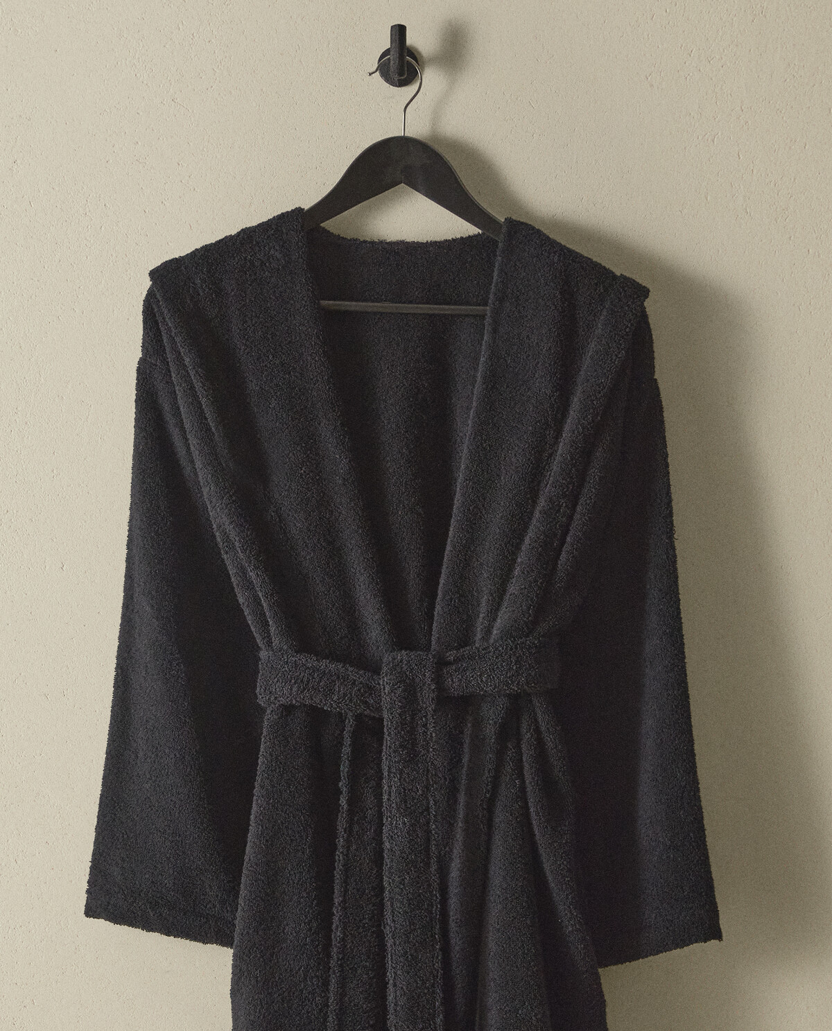 پالتوی حمام کلاهدار برند ZaraHome 1544051872