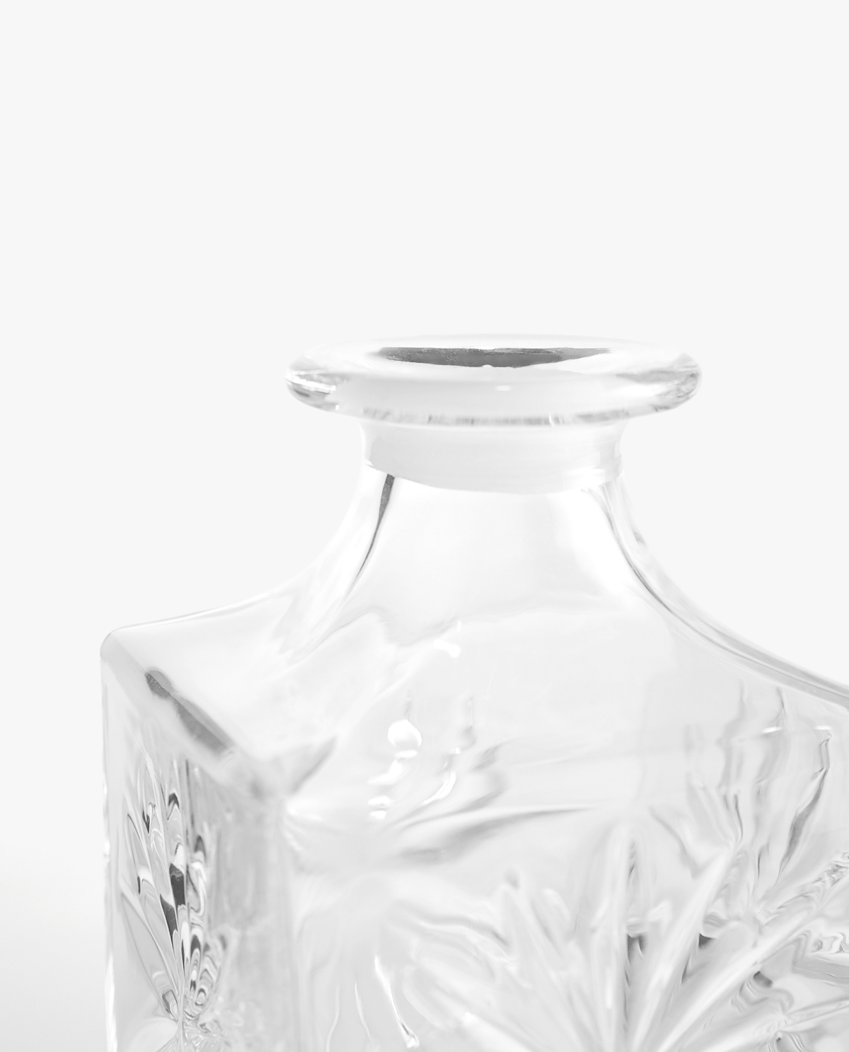بطری کریستالی با طراحی برجسته برند ZaraHome 1341152556