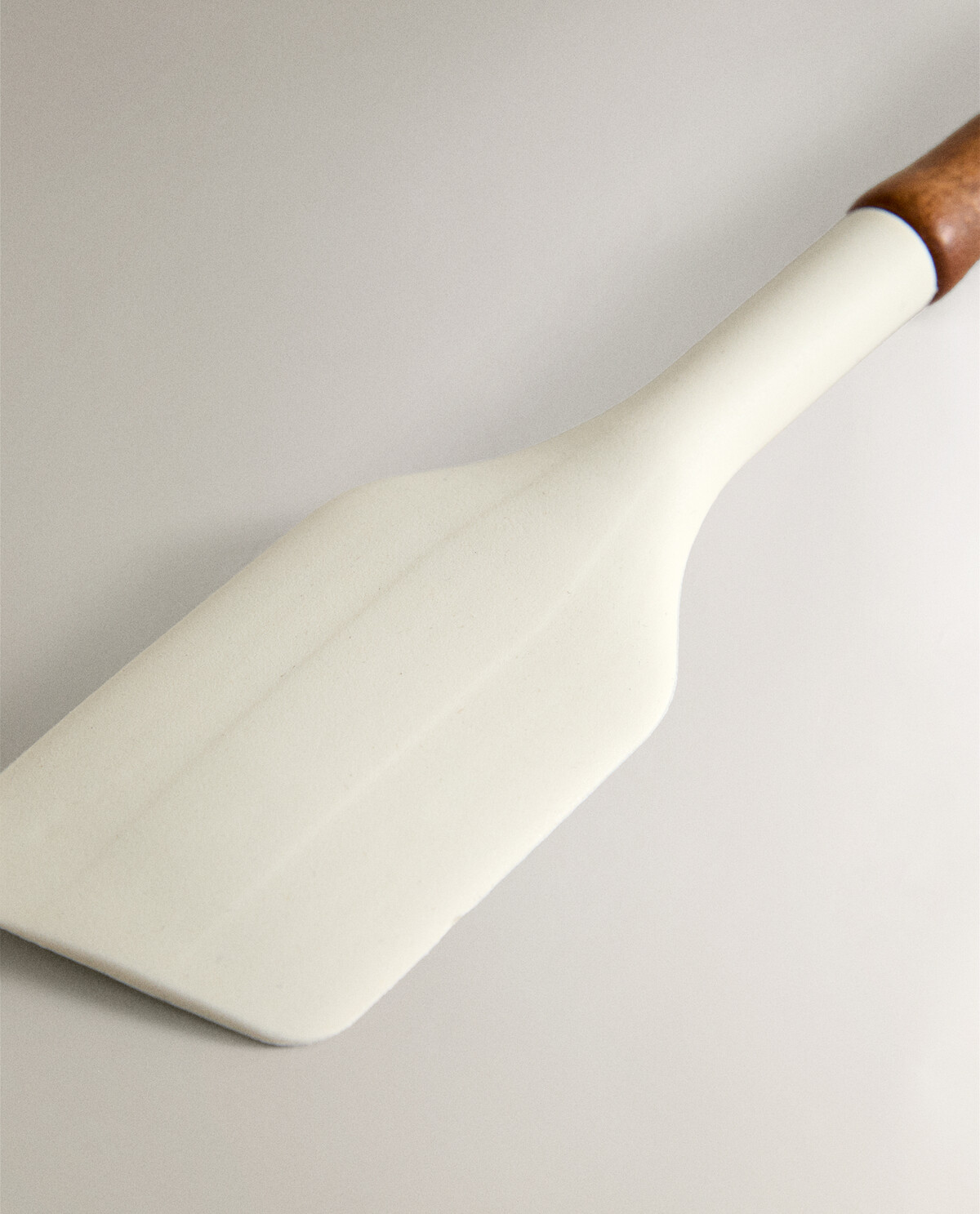ملاقه سیلیکونی و چوبی برند ZaraHome 1141056848