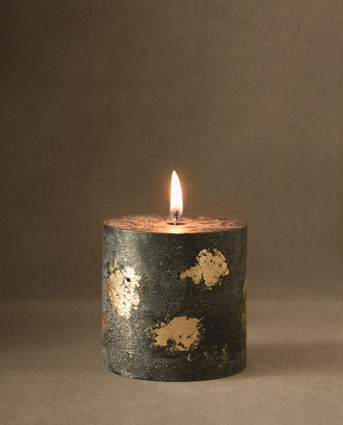 شمع معطر استوانه‌ای کوچک سرو زمستانی برند ZaraHome 2200336228