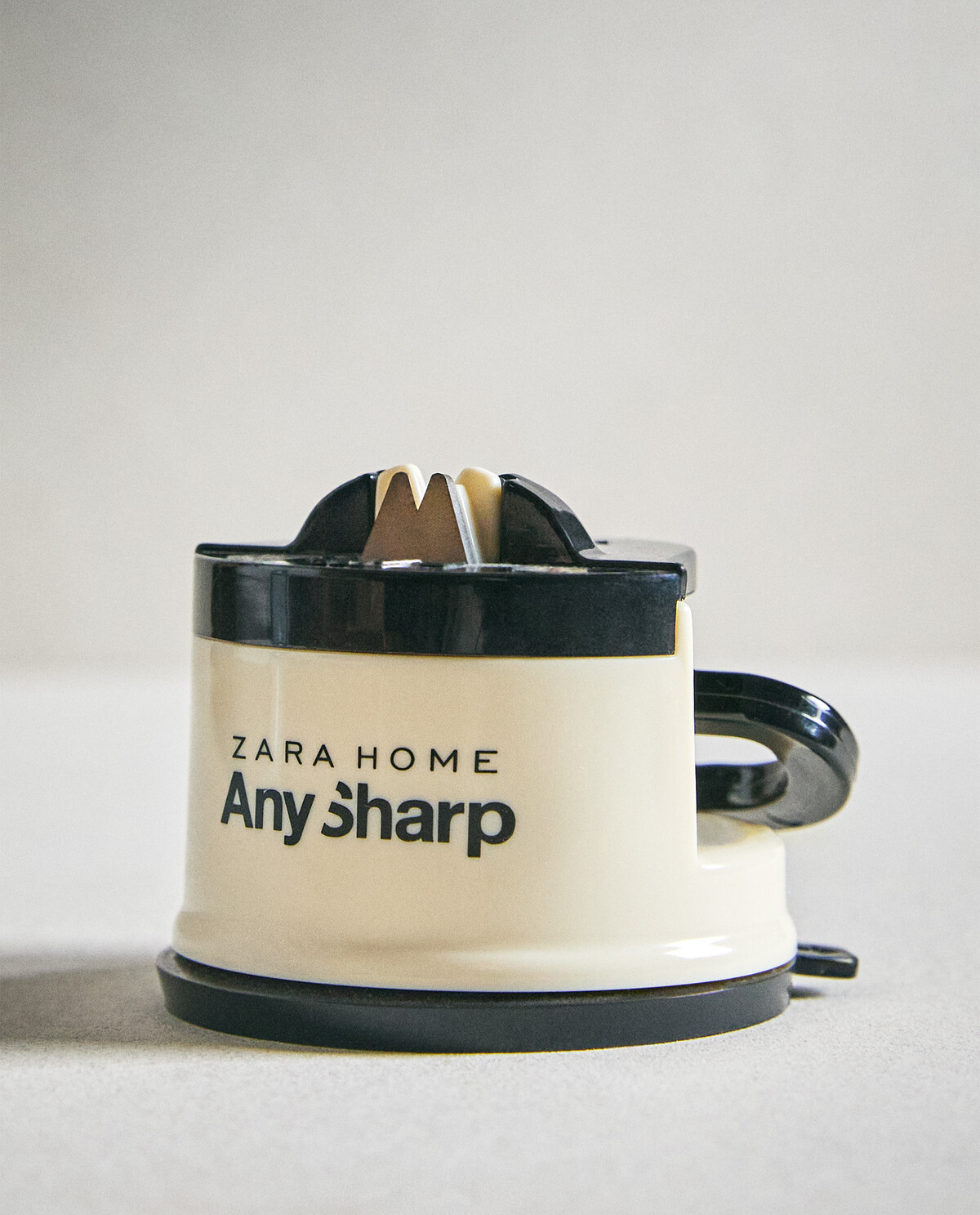 مداد تراش با مکنده برند ZaraHome 442707971