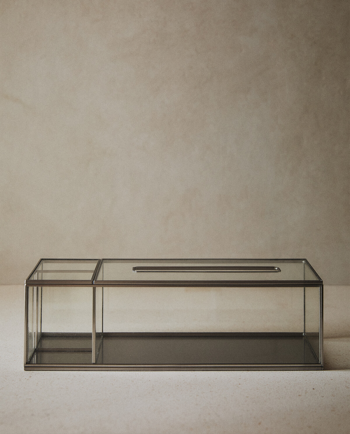 جعبه دستمال کاغذی شیشه‌ای و فلزی چندکاره برند ZaraHome 625209991