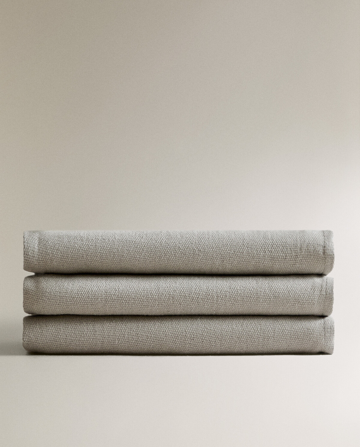 میزپوش کتان ضخیم برند ZaraHome 451725877