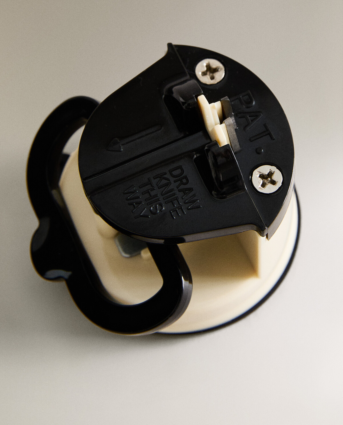 مداد تراش با مکنده برند ZaraHome 2286080679